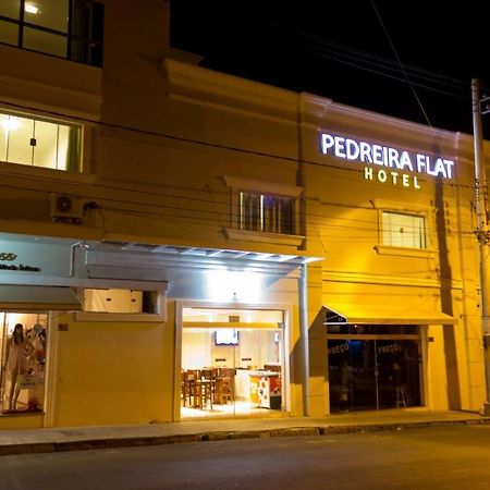 Pedreira Flat Hotel Luaran gambar