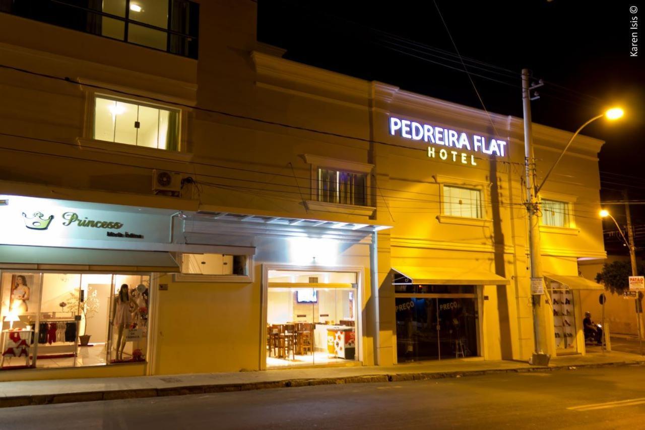 Pedreira Flat Hotel Luaran gambar